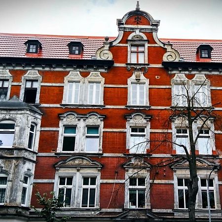 Art Mieszkanie Blisko Dworca Pkp Walbrzych Miasto Luaran gambar