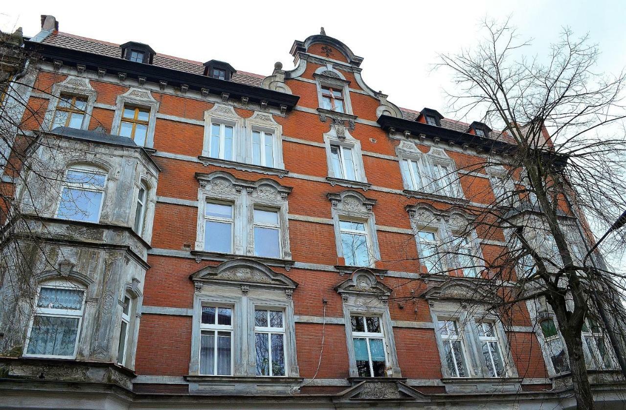 Art Mieszkanie Blisko Dworca Pkp Walbrzych Miasto Luaran gambar